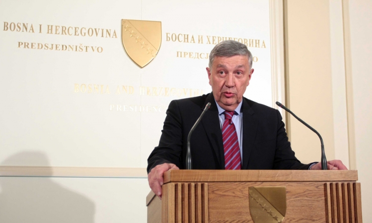 Radmanović: Ukrajinska kriza ne treba da izaziva probleme u BiH