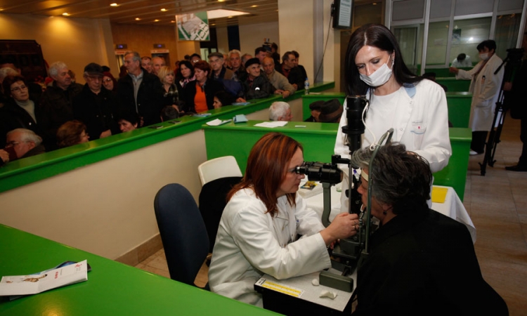 Urađeno više od 4.000 operacija na očima