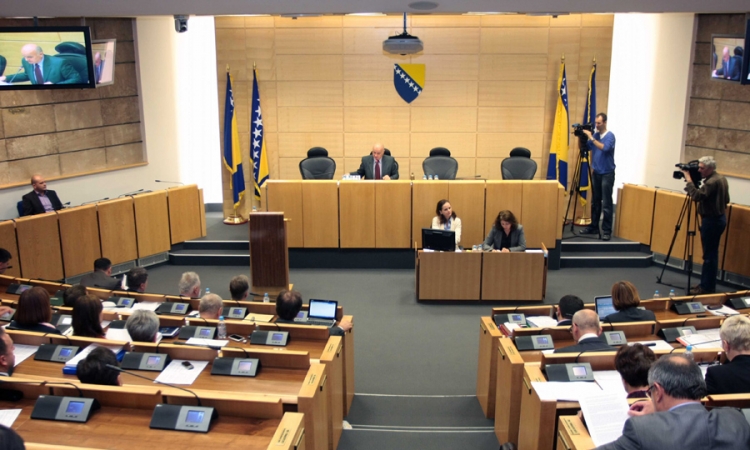 Amandmani na Ustav pred poslanicima