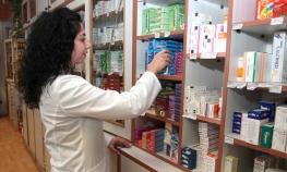Pojeftinjenje na čekanju zbog farmaceutskih lobija