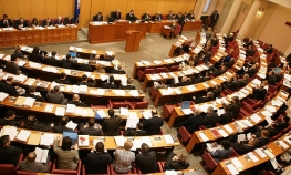 Sabor zadužio Vladu da provjeri potpise za referendum o ćirilici