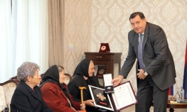 Dodik odlikovao Milju Zečević