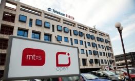Vučić najavio privatizaciju "Telekoma Srbija"