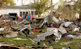 Tornado odnio 17 života, uništeno naselje