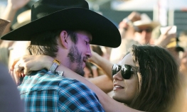 Ešton Kučer i Mila Kunis uživaju u ljubavi