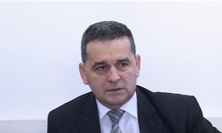 Policija nastoji da privoli Radovanivića na predaju
