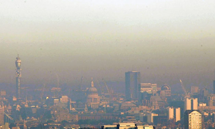 Smog prekrio dijelove Engleske