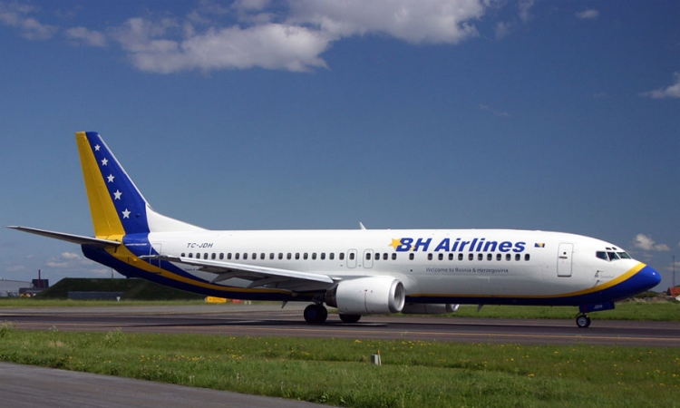 Avion "BH Airlinesa" se vratio u Sarajevo