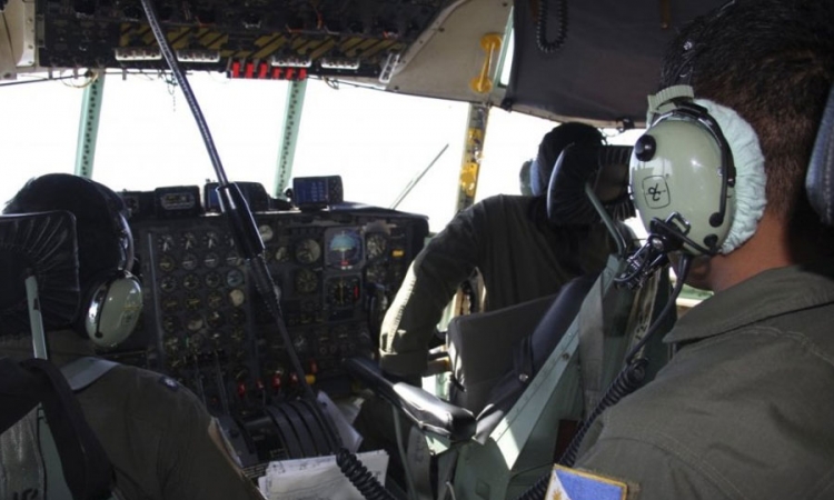 Smiju li se žrtvovati putnici u avionu?