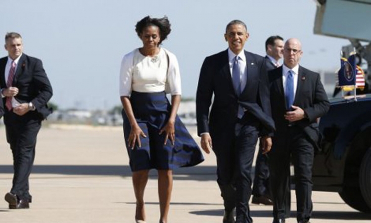 Mišel Obama zamalo pokazala guzu