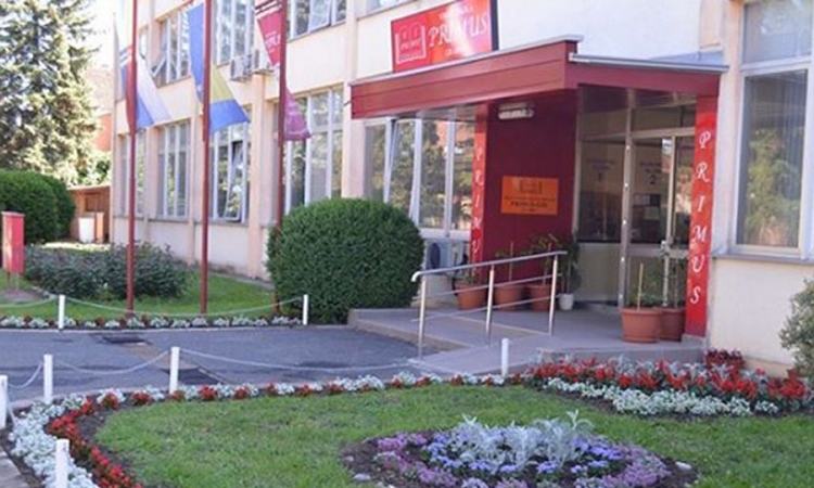 Nađi studente i zaradi novac?