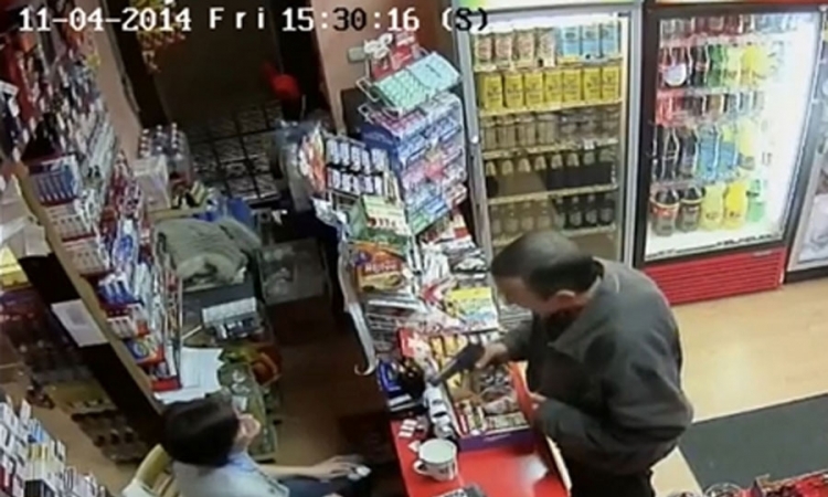 Hrabra prodavačica istjerala iz radnje naoružanog lopova