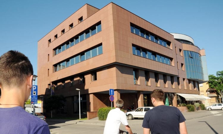 Prihodi UIO veći za 80 miliona KM