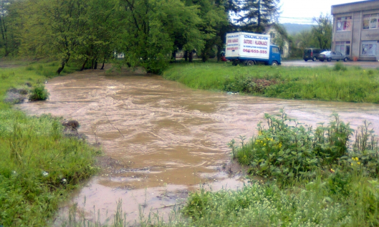 Rječica Dragočaj prijeti izlivanjem