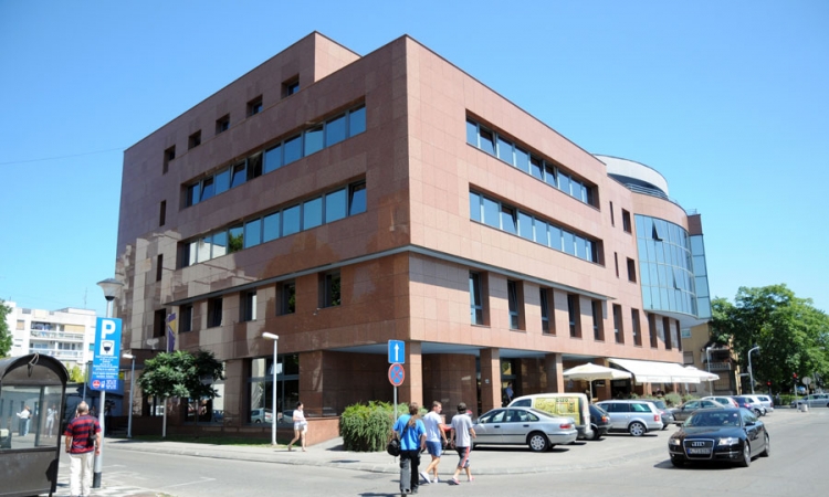 Objavljen spisak dužnika za period 1996-2004.