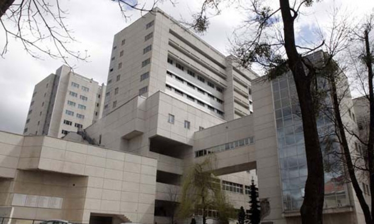 Policajac Mijović stabilno, ali i dalje u teškom stanju