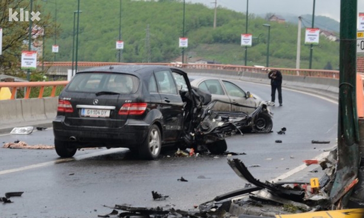 Crni bilans saobraćajnih nesreća - dvojica poginula, dvoje teško povrijeđenih