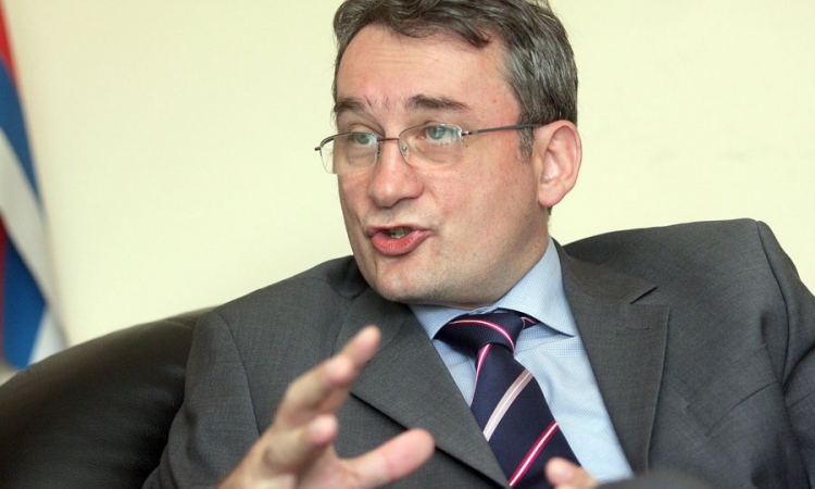 Bosić: Lažna slika o trećem, neutralnom političkom bloku