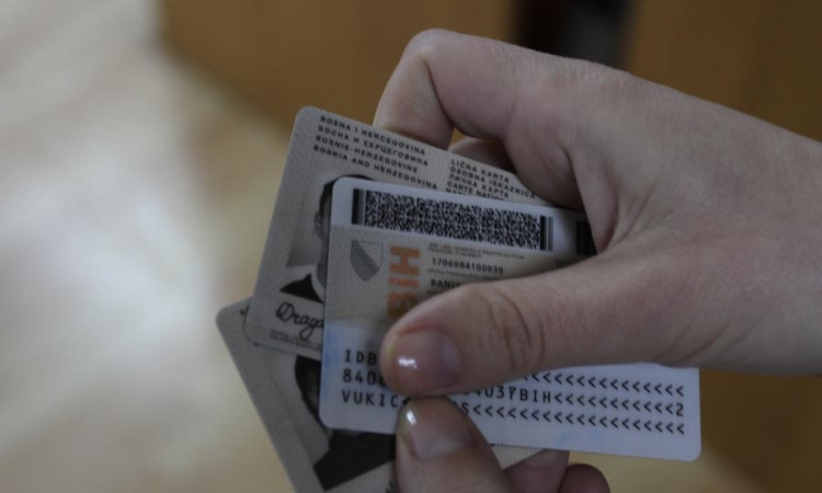 Za 10.459 ličnih karata istekao rok važenja