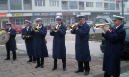 Uranak u Doboju uz zvuke duvačkog orkestra