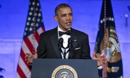  Obama zbijao šale na večeri sa novinarima