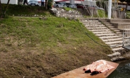 Parkirao bicikl, popio pivo, skočio u Sanu i utopio se