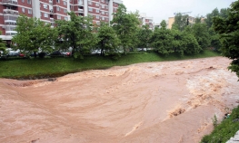 Kuće pod vodom, naselja bez struje