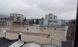  U Doboju i dalje alarmantno, voda i do četiri metra