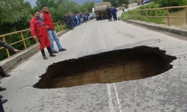 Propao most u Razboju