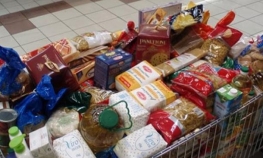 Stiglo 561 vozilo sa humanitarnom pomoći