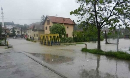 Poplave "otpustile" 150 radnika u Lukavcu 