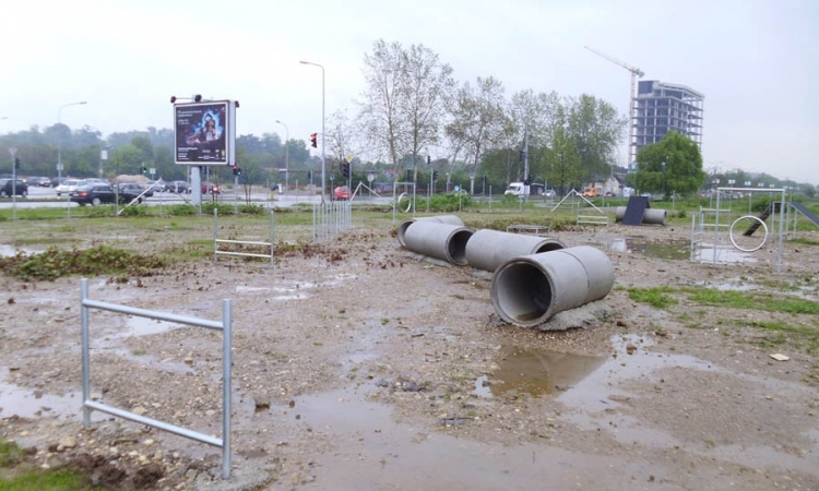 Park za pse još nije završen, vlasnici pasa nezadovoljni učinjenim