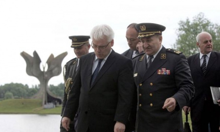 Josipović u Jasenovcu: Zlo i dalje vreba
