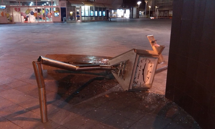 Vandali uništili "krivi sat" u Banjaluci
