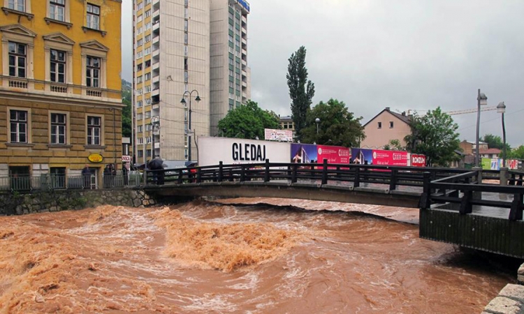 Most Drvenija otvoren za pješake