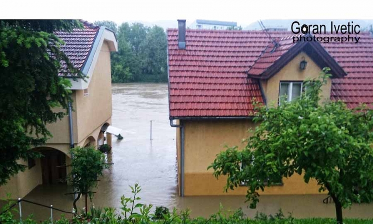 Vrbas se povlači