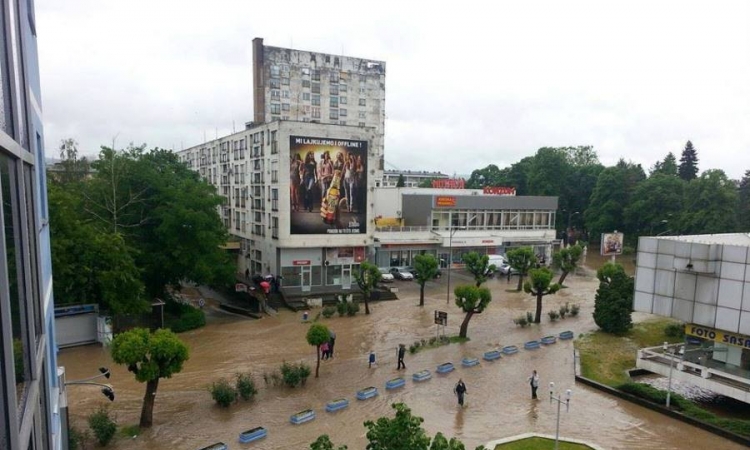 Teslić pomaže poplavljenom Doboju