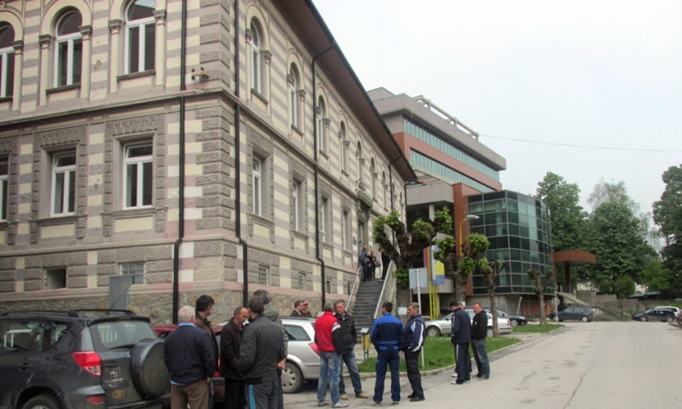 Protest stanovnika sa poplavljenog područja