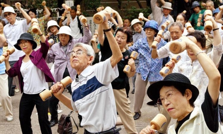 O dužini života prednjače Japanke i Islanđani