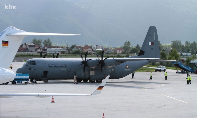  Sletjela tri aviona pomoći iz Katara