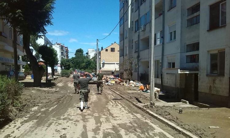 Humanitarni konvoj iz Njemačke stigao u Šamac