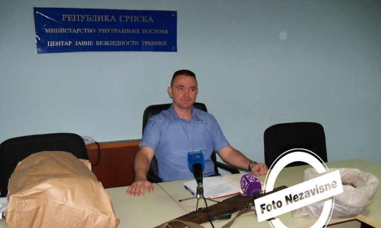 Bivši policajac rasturao drogu