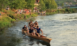 Unski lađari u Bosanskoj Krupi 1. i 2. avgusta