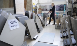Poplavljeni postavljaju podne i zidne pločice i u spavaćim sobama