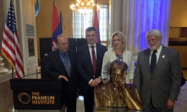 Premijerka otkrila bistu Nikole Tesle