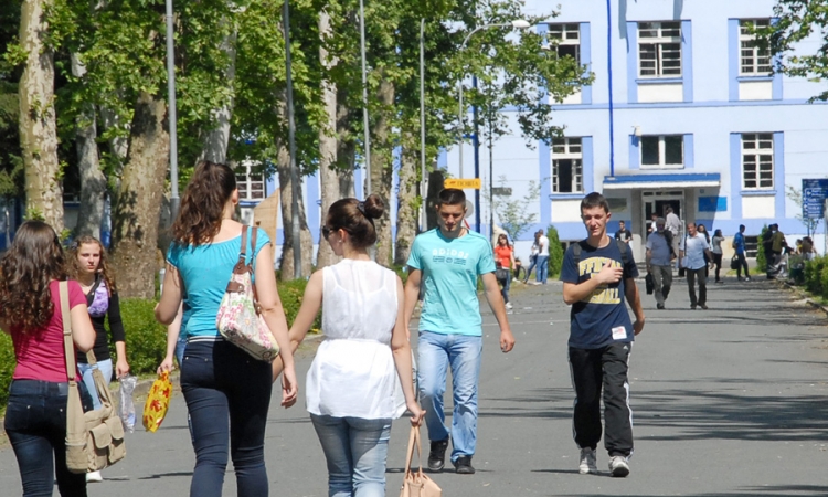 Ljetni ispitni rokovi pomjeraju se za jednu sedmicu