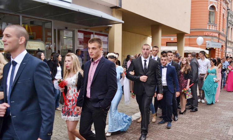 Učenici ŠUP-a  u Banjaluci proslavili maturu