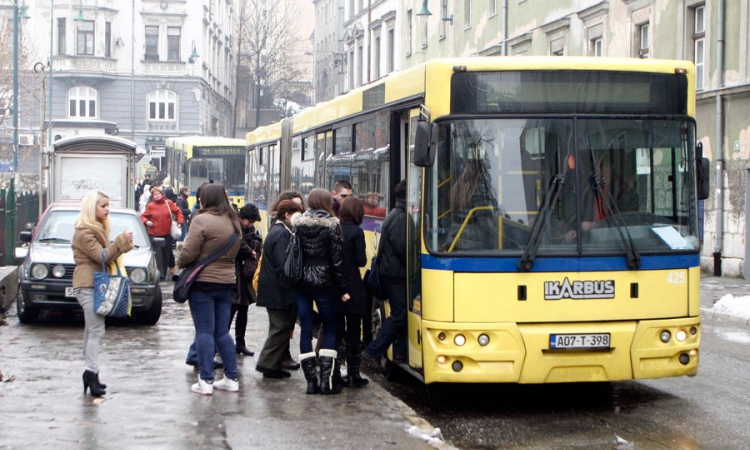 Nakon ubistva uposlenika GRAS-a saobraćaj u prekidu