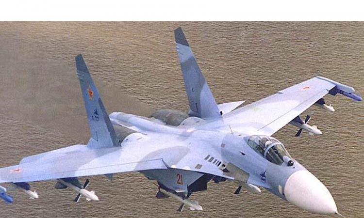 Bliski susret Su-27 i RC-135