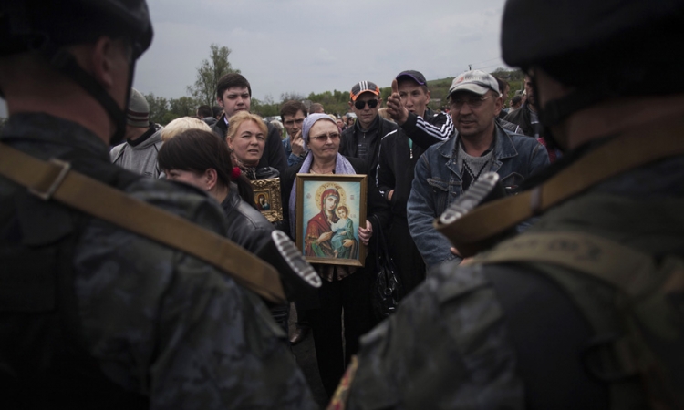 Građani Slavjanska zbog opsade ukrajinske vojske bez vode